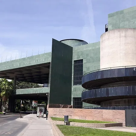 Acogedor Junto Palacio Congresos Appartamento *